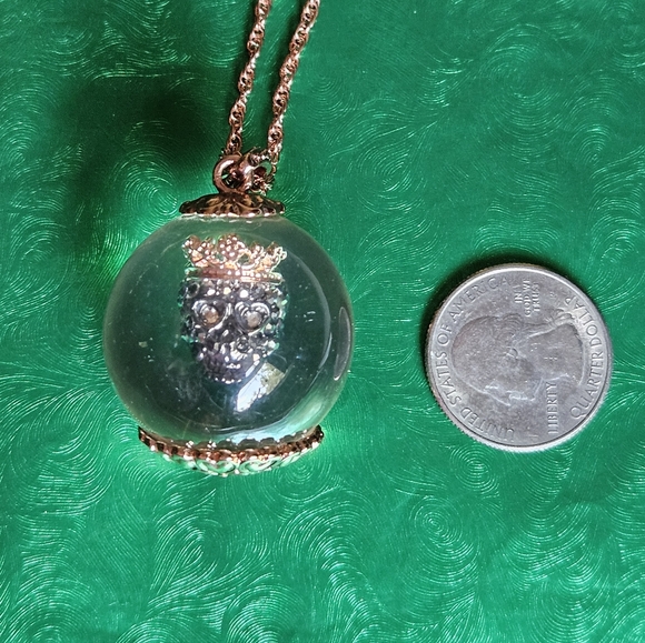 💀🔮Betsey Marcasite Colored Stone Skull inside Crystal Ball Globe - NWOT🔮💀 - Picture 3 of 13